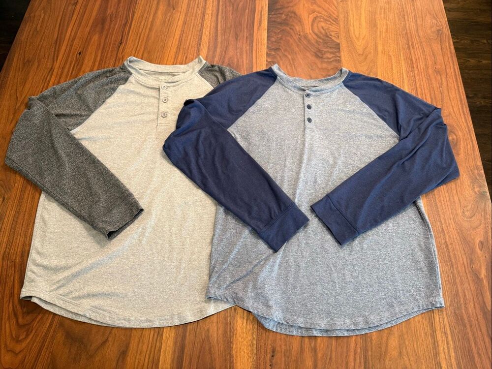 Bundle of Two Rumi + Ryder Gray Navy Heather Raglan Henley Baseball Tee Large